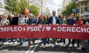 Des représentants syndicaux et des membres du gouvernement défilent le 1er-Mai, dans les rues de Madrid. (© picture alliance/ZUMAPRESS.com/Victoria Herranz)