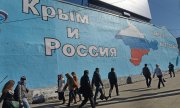 Wall in Moscow photographed in March 2014: "Russia and Crimea, together forever. (© picture-alliance/dpa)