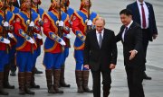 In Ulaanbaatar Putin promoted the new gas pipeline with China and offered to supply Mongolia with more diesel and petrol. (© picture alliance / ASSOCIATED PRESS / Kristina Kormilitsyna)