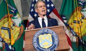 “An economic engagement of any kind with this murderous regime will expose those responsible to the full reach of American power”, Treasury Secretary Scott Bessent warned. (© picture alliance / AP Photo/Julia Demaree Nikhinson Julia Demaree Nikhinson)