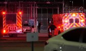 Ambulances on the prison grounds in Nashville after the execution was interrupted. (© picture-alliance/dpa)