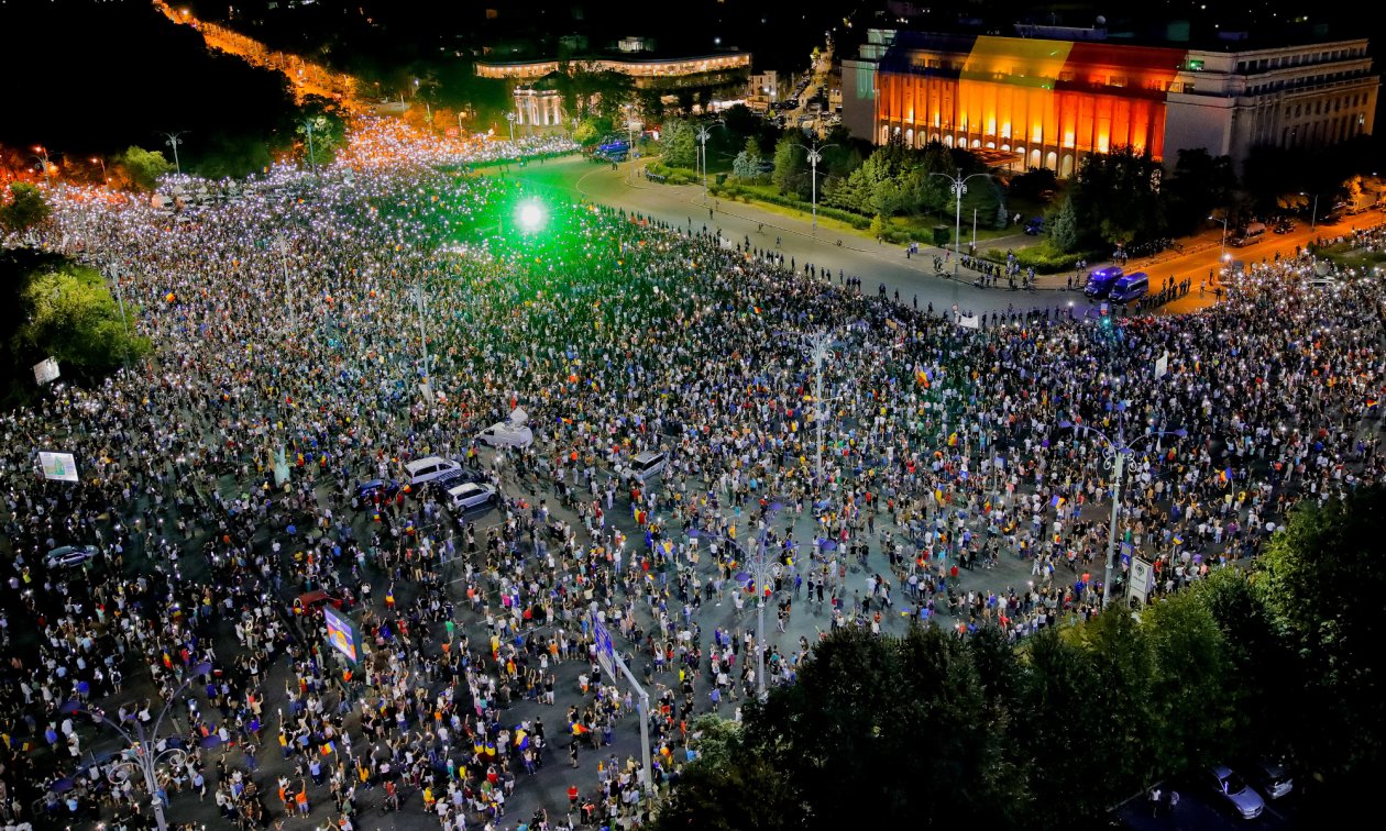 Romanya Da Kitlesel Protestolara Polis Siddeti Eurotopics Net