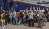 Donetsk bölgesindeki Pokrovsk'ta gerçekleşen tahliyeler, 27 Ağustos. (© picture alliance / abaca / Chubotin Kirill/Ukrinform/ABACA)