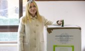 Giorgia Meloni casts her vote on Monday. (© picture alliance / SIPA / Stefano Carofei/Sintesi )
