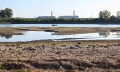 View of the Danube and Hungary's Paks nuclear power station. (© picture alliance / Daniel Kiss/MTI via AP / Daniel Kiss)