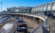 Terminal pour les les vols extracommunautaires, à l'aéroport de Budapest. (© picture alliance / SULUPRESS.DE / Marc Vorwerk/SULUPRESS.DE)