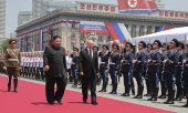 Kim Jong-un et Vladimir Poutine lors de la visite du président russe à Pyongyang, le 20 juin 2024. (© picture alliance / Associated Press / Uncredited)