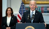 Joe Biden X aracılığıyla aday olarak yardımcısı Kamala Harris'i işaret ederken, önde gelen pek çok Demokrat da bu öneriyi destekledi. (© picture alliance / newscom / BONNIE CASH)