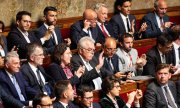 NFP deputies in the newly elected French National Assembly. (© picture alliance/NurPhoto/Telmo Pinto)