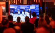 TV-Debatte mit den Kanzlerkandidaten der größten Parteien (l-r): Bundeskanzler Olaf Scholz (SPD), Robert Habeck (Grüne), Friedrich Merz (CDU) und Alice Weidel (AfD). (© picture-alliance/dpa-Pool/Michael Kappeler)