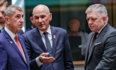 Slovenia’s Prime Minister Janez Janša (centre) with his counterparts from the Czech Republic and Slovakia, Andrej Babiš and Robert Fico, in Brussels in June 2026. (© picture alliance / ZUMAPRESS.com / Bianca Otero)